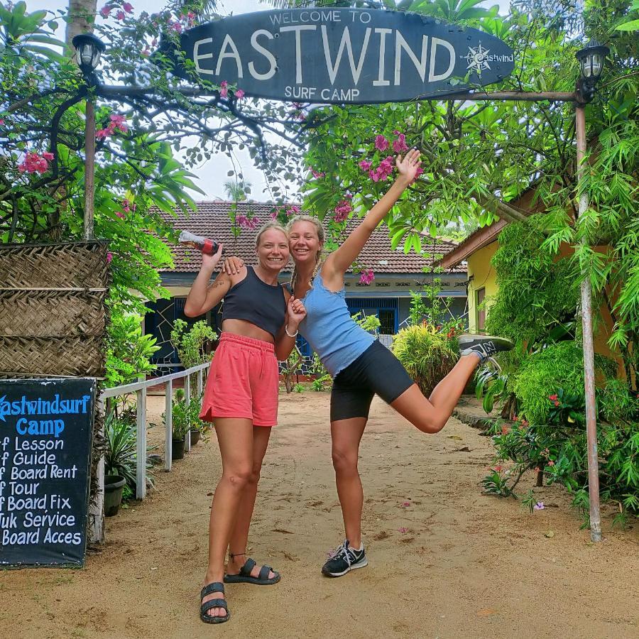 Eastwind Surf Camp Hotel Baía de Arugam Exterior foto
