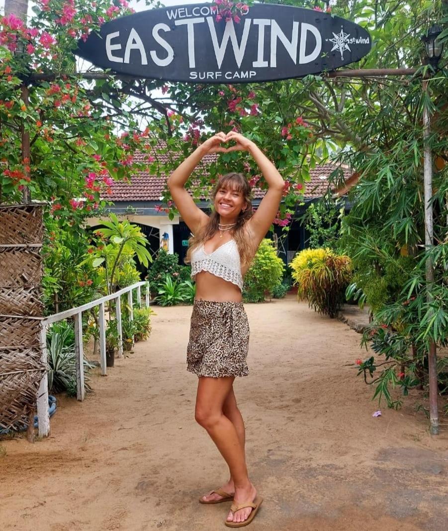 Eastwind Surf Camp Hotel Baía de Arugam Exterior foto