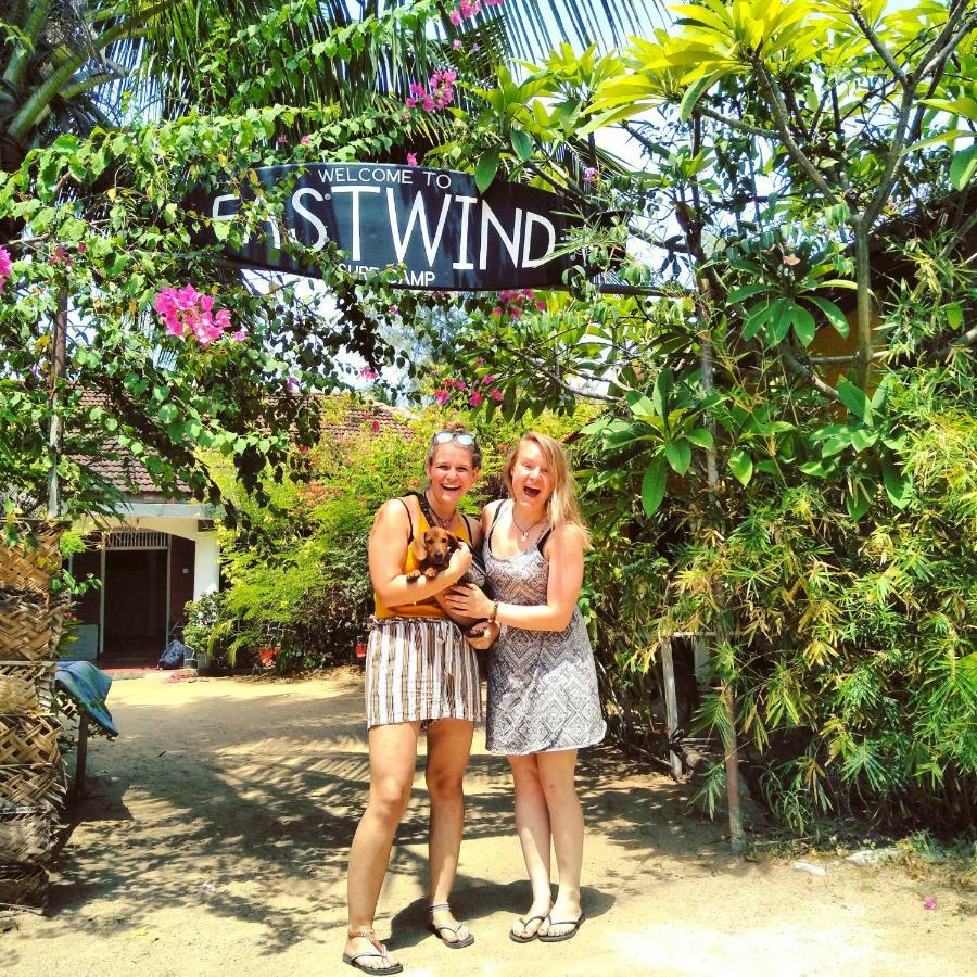 Eastwind Surf Camp Hotel Baía de Arugam Exterior foto